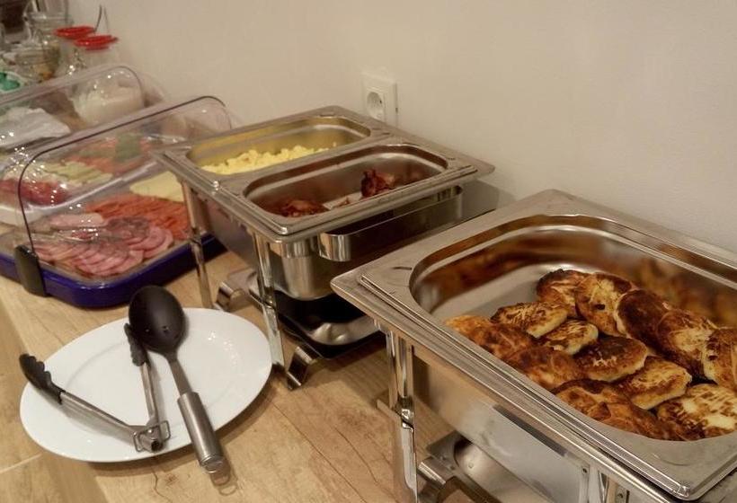 ホテル Villa Junona