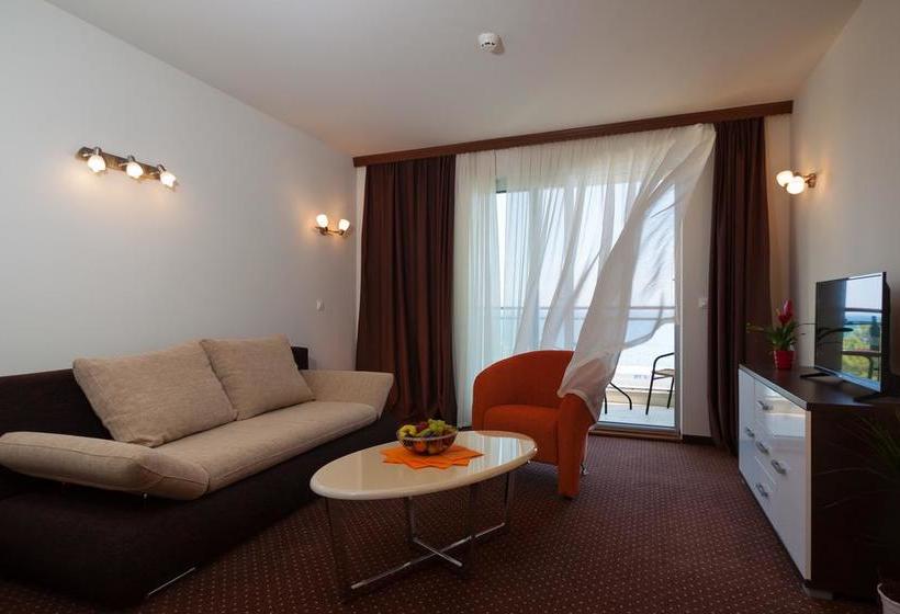 ホテル Villa Junona