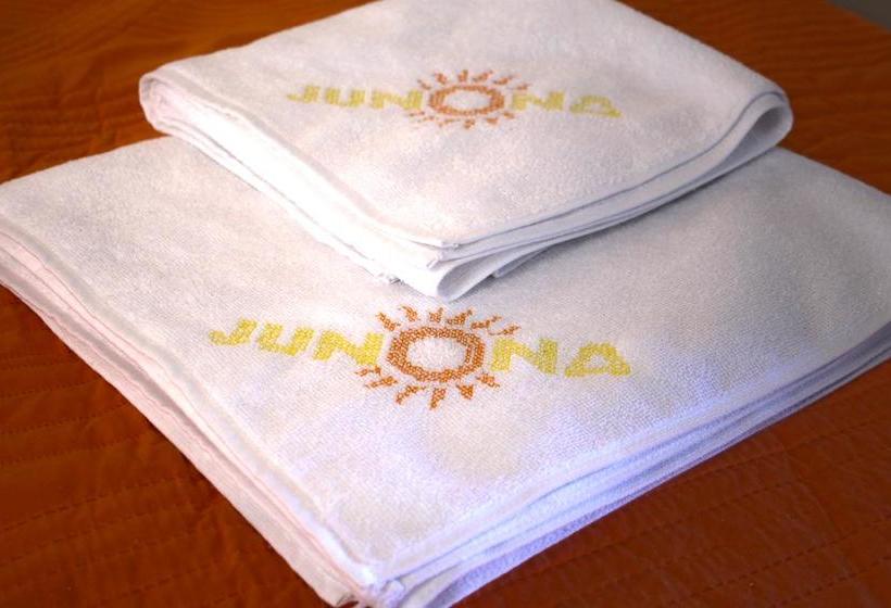 ホテル Villa Junona