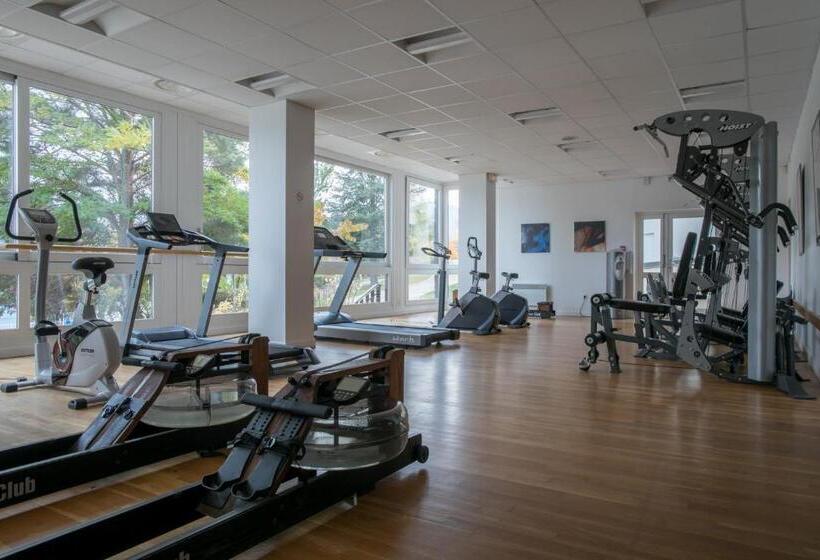 בית מלון כפרי Village Club Les Hyvans