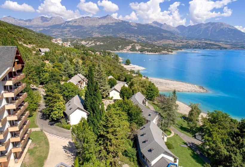 בית מלון כפרי Village Club Les Hyvans