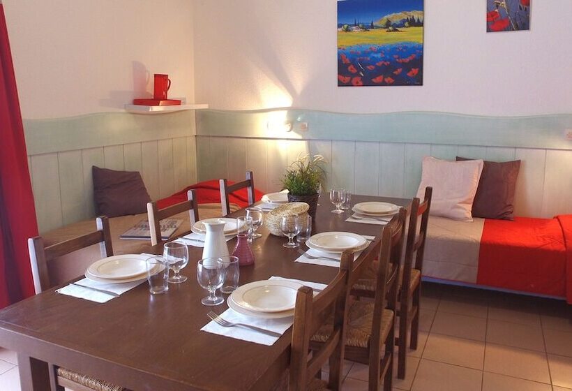 Отель Vvf Le Pays Cathare Carcassonne, Saissac