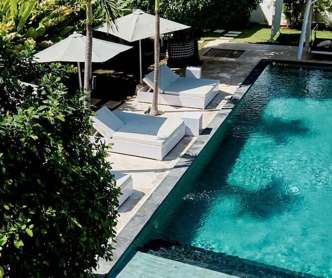 White Palm Hotel Bali