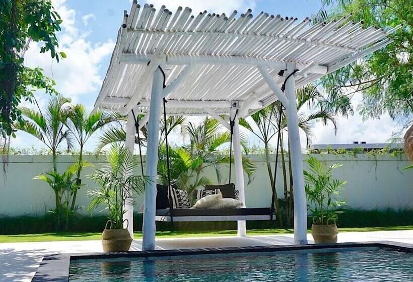 White Palm Hotel Bali