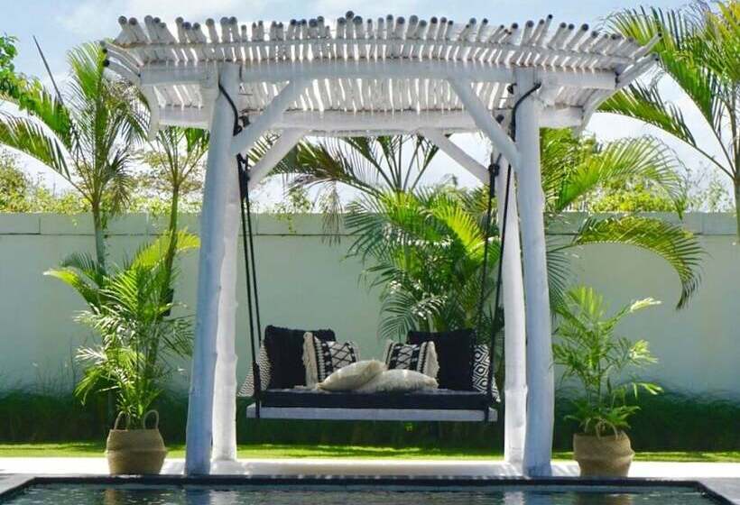 White Palm Hotel Bali