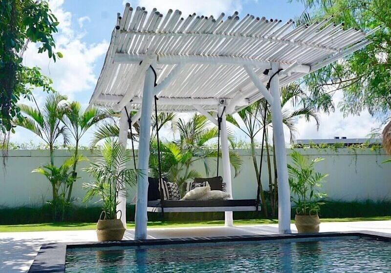 White Palm Hotel Bali