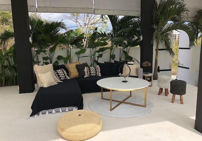 White Palm Hotel Bali