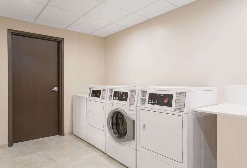 בית מלון כפרי Wingate By Wyndham Hurricane Zion National Park