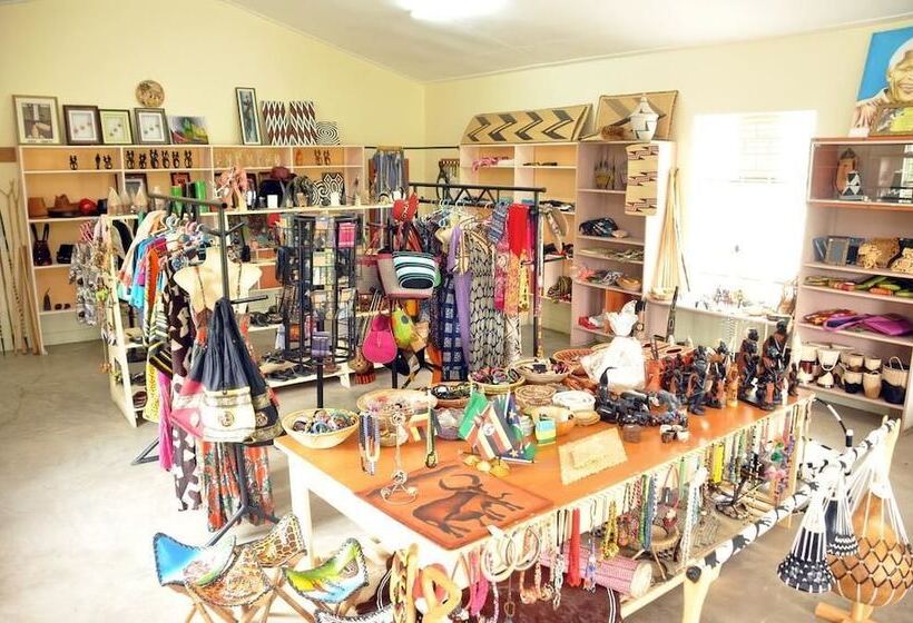 Igongo Country Hotel & Cultural Centre