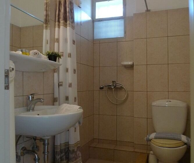 Ikaros Hotel Elliniko