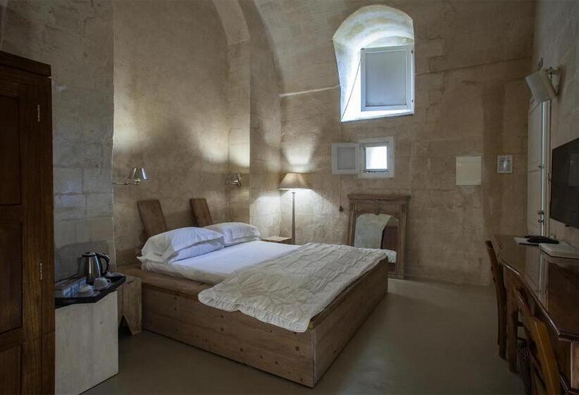 L Hotel In Pietra