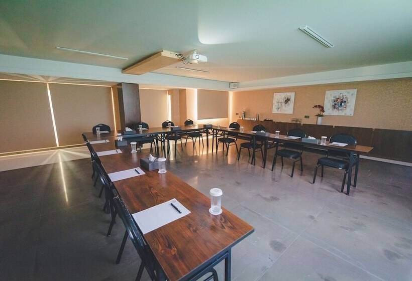 Louis V Hotel Beirut