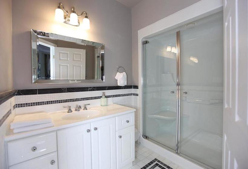 Markdale Manor Bed & Breakfast