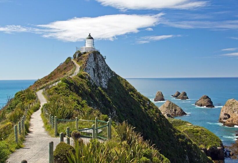 Nugget View Kaka Point Motels