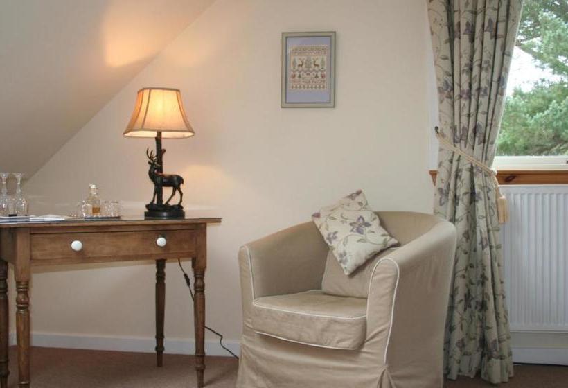 Bed and Breakfast Rosegrove Guesthouse