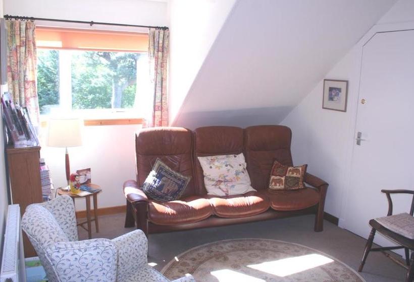 Bed and Breakfast Rosegrove Guesthouse