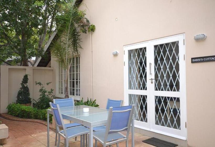 ホテル Accommodation At Vans Self Catering