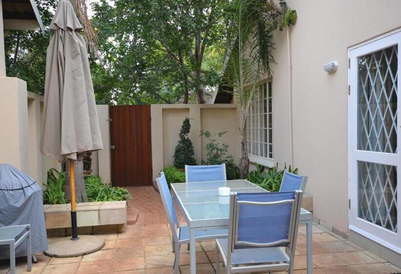 ホテル Accommodation At Vans Self Catering