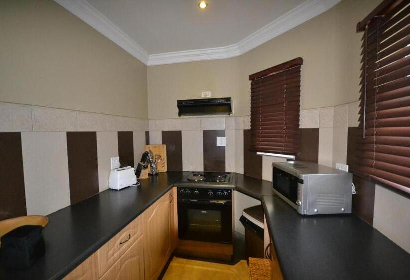 ホテル Accommodation At Vans Self Catering