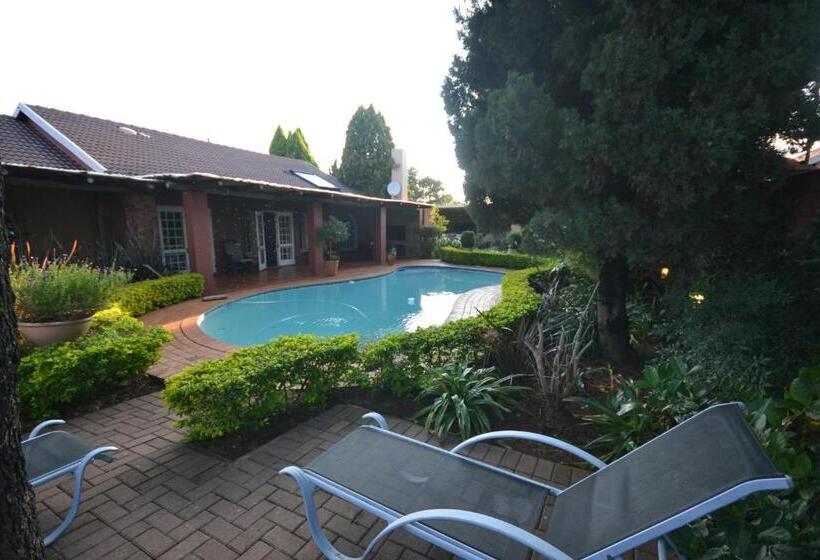 ホテル Accommodation At Vans Self Catering