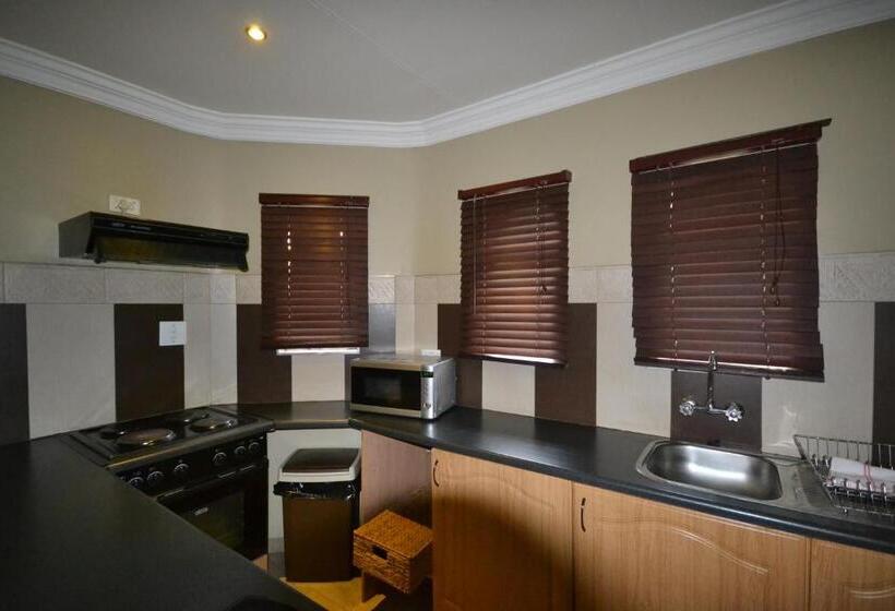 ホテル Accommodation At Vans Self Catering