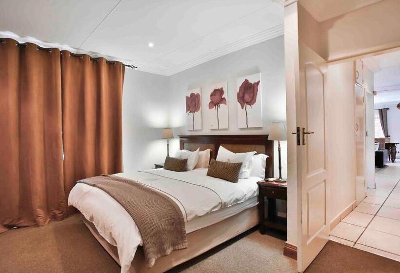 ホテル Accommodation At Vans Self Catering