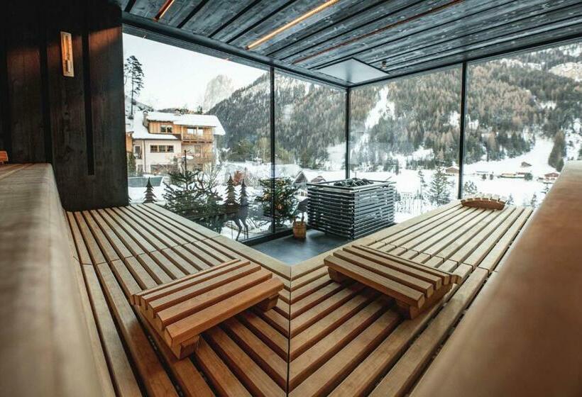 هتل Alpin Garden Luxury Maison & Spa - Adults Only