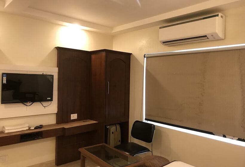 Отель Geeson International New Delhi Railway Station Paharganj