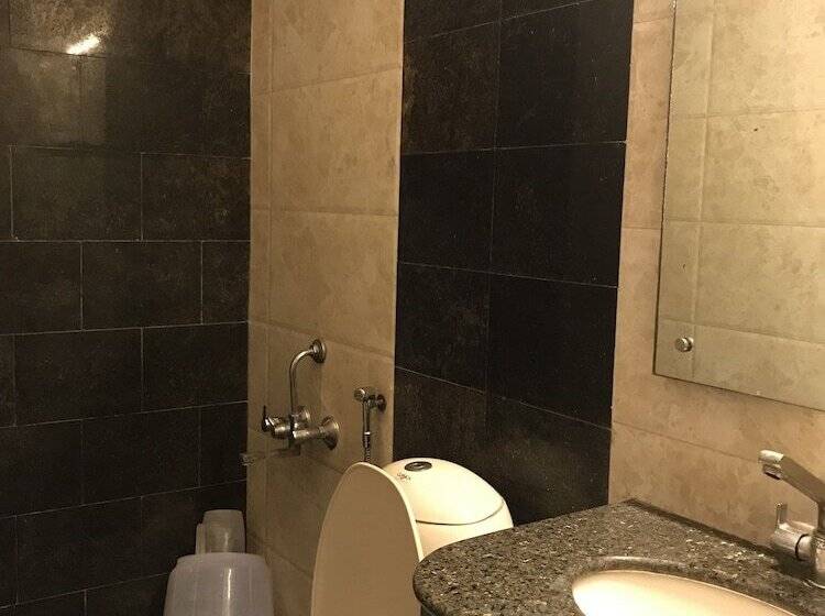 Отель Geeson International New Delhi Railway Station Paharganj