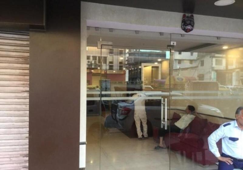 Отель Geeson International New Delhi Railway Station Paharganj