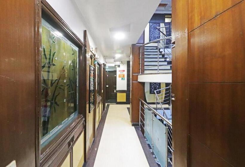 Отель Geeson International New Delhi Railway Station Paharganj