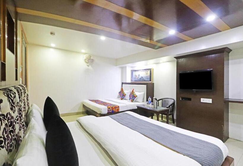 Отель Geeson International New Delhi Railway Station Paharganj