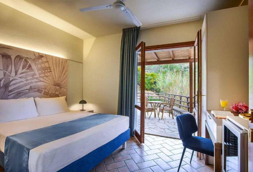 Отель Baia Imperiale