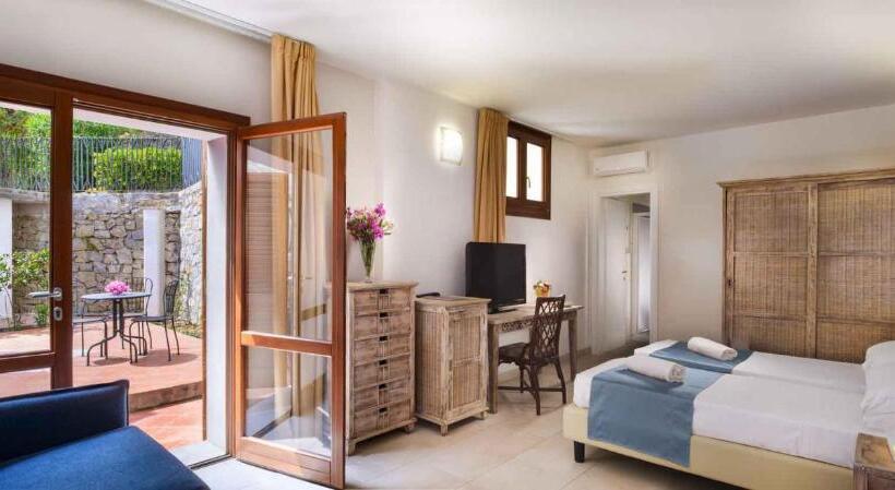 Отель Baia Imperiale