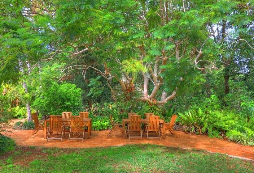 فندق Beachcomber Lodge