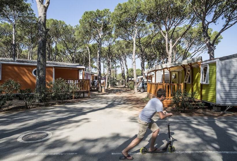 هتل Camping Neptuno