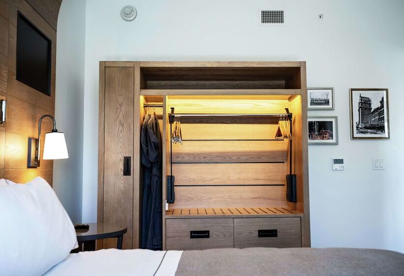 Отель Canopy By Hilton Dallas Uptown