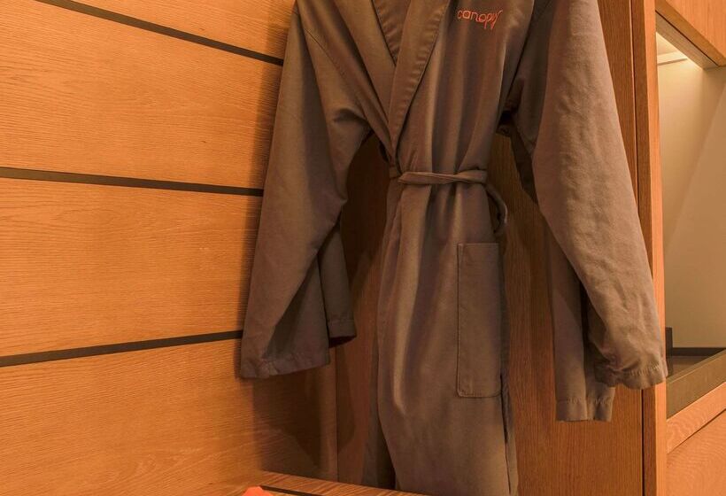 Отель Canopy By Hilton Dallas Uptown