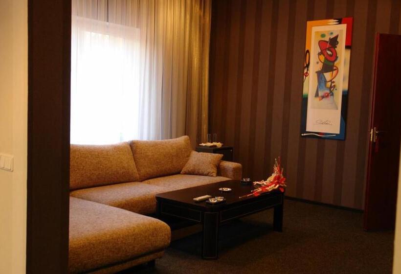 בית מלון כפרי Complex Zelenyi Gai