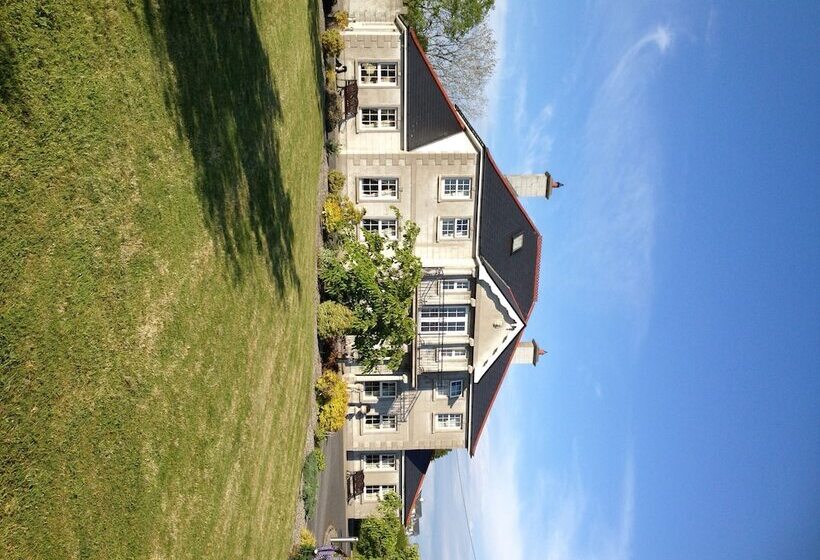 فندق Deerpark Manor Bed & Breakfast