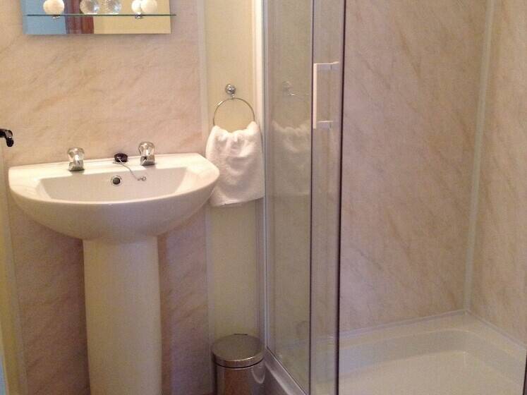 בית מלון כפרי Deerpark Manor Bed & Breakfast