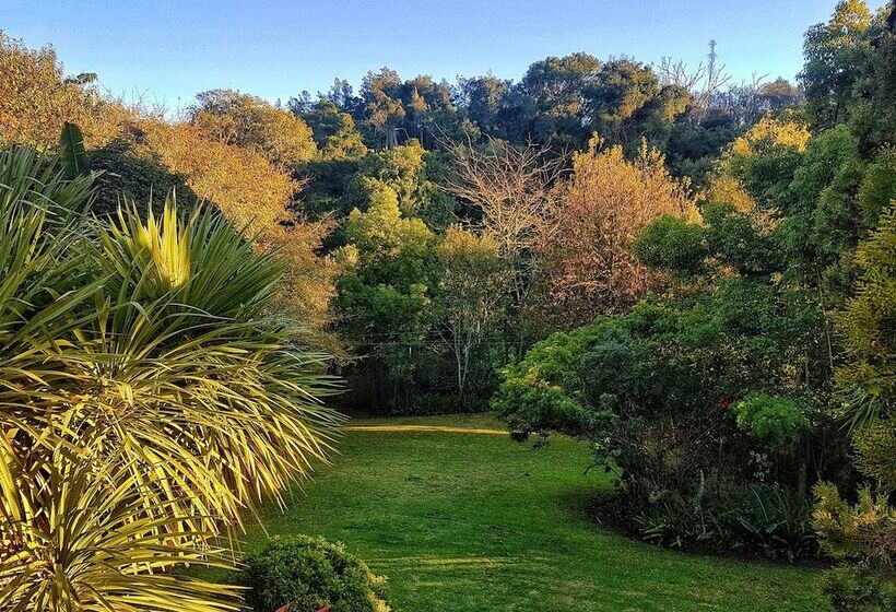 فندق Edenwood House