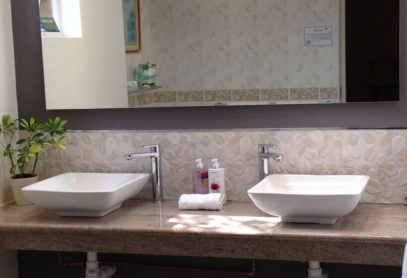 호텔 Edenwood House