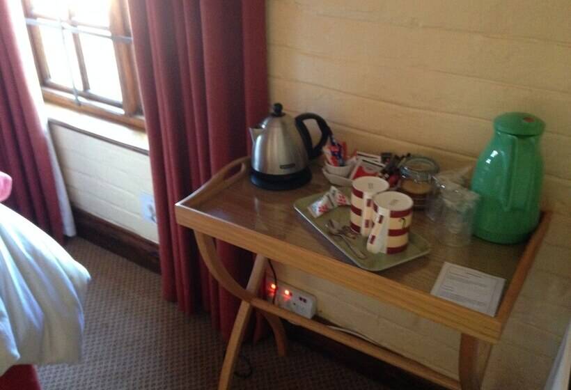 فندق Edenwood House