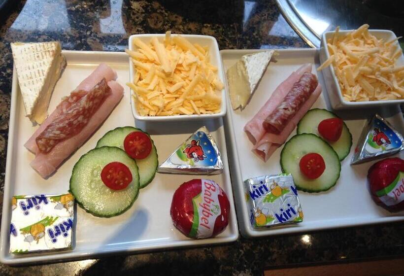 فندق Edenwood House