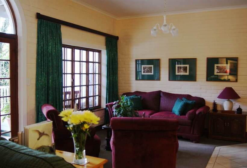 فندق Edenwood House