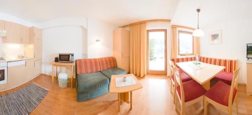 Hotelli Jagdhof Pure Mountain Appartements