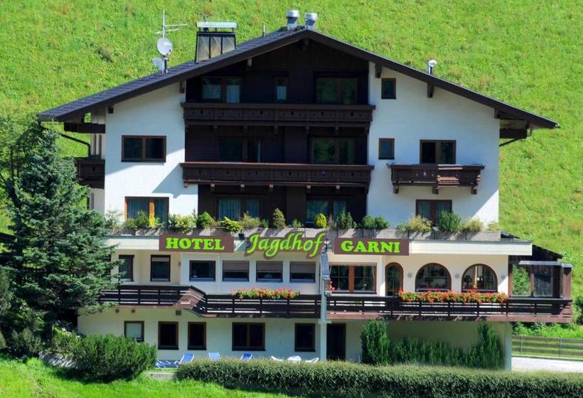 Hotelli Jagdhof Pure Mountain Appartements