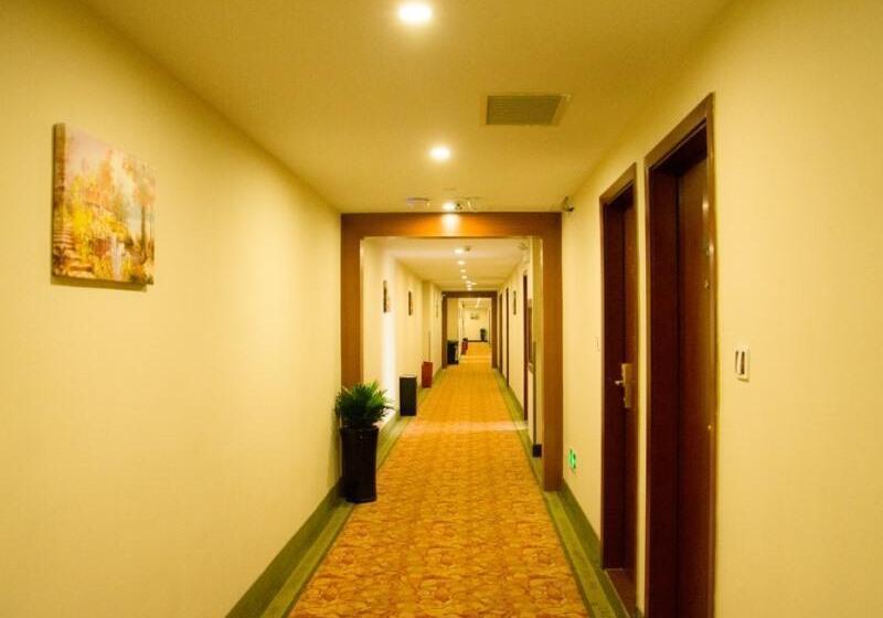 Hotel Greentree Inn Shenzhen Huanggang Port South Futian Road Express