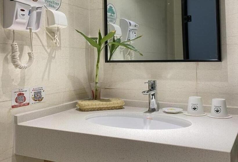 Отель Greentree Inn Jiangsu Taizhou Taixin Wenchang Road Business